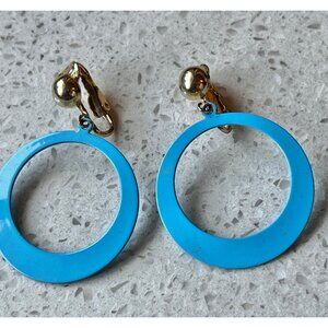 Gold-Tone Clip-On Hoop VTG Earrings Lightweight Blue Circular Design